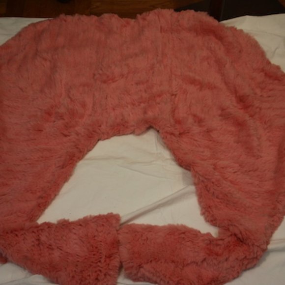 Knitted Rabbit Front-Tie Wrap in Pink. Hand-Knitted O/S - Picture 2 of 7